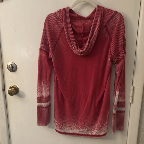 Others Follow Red Burnout Waffle Knit High Low Long Sleeve Hoodie Size M  Skater - Picture 6 of 13